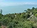 Blick auf Bercsényi Strand und Balaton