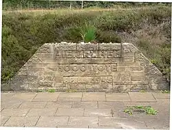 Eines der Massengräber für 1000 Tote