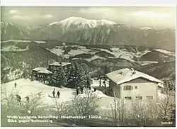 Symbolhafte Darstellung einer gelben Karte