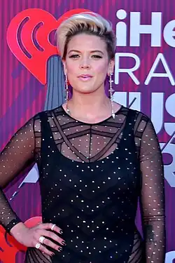 Betty Who bei den iHeartRadio Music Awards in Los Angeles 2019