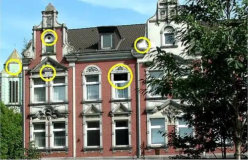 Lösung mit eingekreisten Fehlern