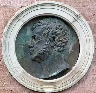 Bronze-Plakette von Johann Gottfried Tulla am Tullaturm in Breisach am Rhein, von Friedrich Moest