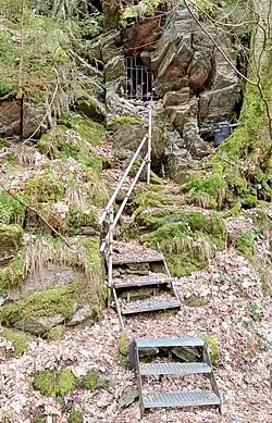 Bildstock im Schluchtwald