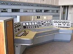 Bedienpult im Sendesaal