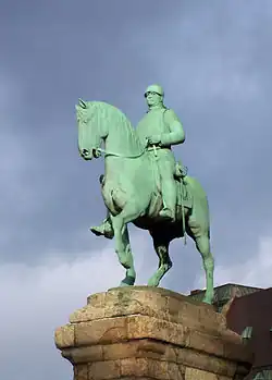 Reiterstandbild Bismarck neben dem Bremer Dom