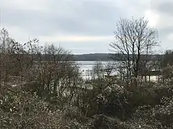 Wasserski-Anlage von der nördlichen Anhöhe