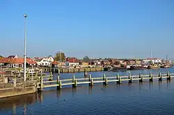Sicht auf Zoutkamp von der Brücke aus
