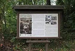 Dreisprachige Infotafel