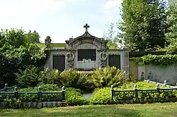 Bonames, Friedhof, Ruhestätte Familie Wiemer