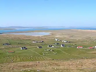 Blick vom Borve Hill in südwestlicher Richtung über Borve und Loch Borve