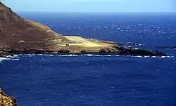 Der geschlossene Flugplatz von Brava in Fajã de Água in exponierter Lage