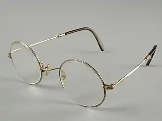 Rund, Seitenstege, Golfbügel