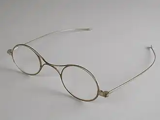 Stangen- oder Damenbrille, Steckbügelvariante oh. Mittelscharnier