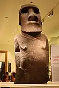 Hoa Hakananai'a, ein Beispiel einer Moai-Statue; ca. 1200; British Museum (London)