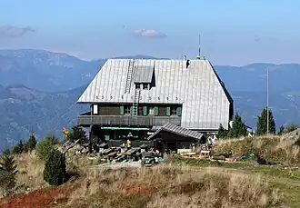 Südansicht des Alpenvereinshauses