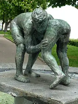 1955, Brunnenskulptur, Zwei Ringende Knaben von Urban Blank (* 1922), Alleeschulhaus, Wil, St.Gallen