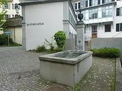 Blick zum Hauptsitz vom Lydia-Welti-Escher-Hof aus gesehen