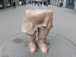 Brunnenwibli von Peter Meister, 1986, Bahnhofstrasse&nbsp;75 in Zürich