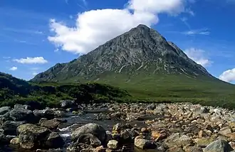 Der Stob Dearg, höchster Gipfel des Buachaille Etive Mòr, Blick aus dem Glen Etive.