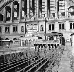 Innenseite der nördlichen Hallenstirnwand, 1955