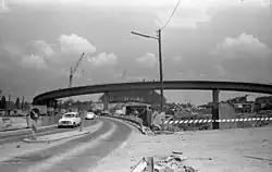 Eine der Verbin­dungsrampen im nördlichen Teil im Bau