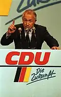 Heiner Geißler am Rednerpult des Bundesparteitags der CDU (1986).