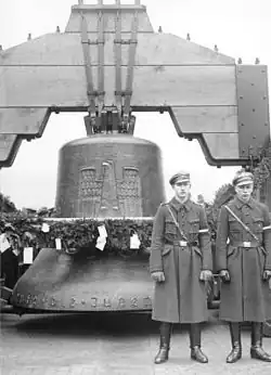 Weihe der Olympiaglocke