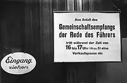 Hörfunk und Propaganda: Zwang zum Hören einer Führerrede (Foto 1935)