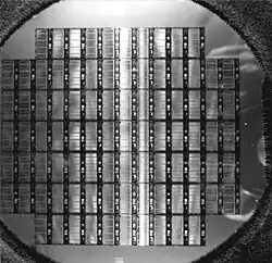 Wafer (125 mm Durchmesser) mit 90 Chips U61000