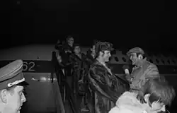 Heinz Florian Oertel interviewt Ulrich Wehling, dreifacher Olympiasieger der nordischen Kombination, nach dessen Rückkehr aus Sapporo 1972.