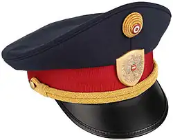 Blaue Tellerkappe eines Leitenden Beamten