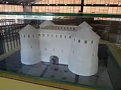 Quadriburgus von Oberranna (A), Kernwerk mit vier Ecktürmen