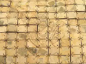 Nahaufnahme des Jade-Totengewands mit ersetzten Kupferdrähten im George Walter Vincent Smith Art Museum