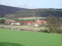 Bursfelde von der gegenüberliegenden Weserseite