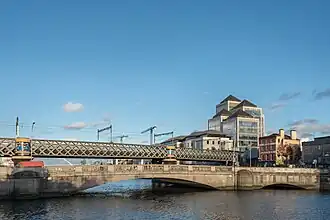 Butt Bridge Droichead na Comhdhála