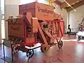 Häckseldrescher Primus&nbsp;0 (Baujahr 1958) der Lohner Firma Trenkamp, ausgestellt im Museumsdorf Cloppenburg