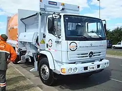 Mercedes-Lkw aus südamerikanischer Fertigung mit LN-Fahrerhaus