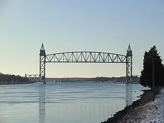 Cape Cod Canal Railroad Bridge (Buzzards Bay Railroad Bridge), Hubbrücke in Bourne für Eisenbahn­verkehre zwischen Cape Cod und Festland