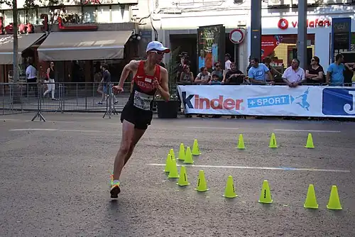 Der einzige deutsche Teilnehmer Carl Dohmann gab den Wettkampf&nbsp;auf