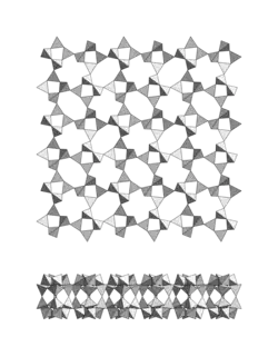 Zyklisch verzweigte Sechser-Doppelschicht des Carletonit