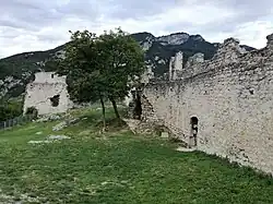 Reste der nördlichen und östlichen Außenmauer