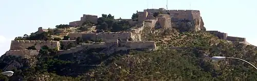 Das Castillo de Santa Bárbara über Alicante