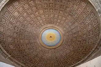 Trompe-l’œil-Deckenmalerei in der Kapelle