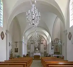 Innenansicht der Kirche Saint-Ermenfroi