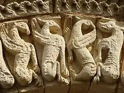 Archivolten am Portal