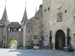 "La porte des allées"