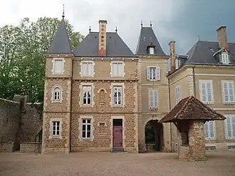 Schloss La Chapelle-de-Bragny