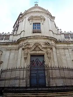 San Giuliano: Fassade.