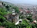 Erlöserkirche / Prizren (um 1330 erbaut): im März 2004 in Gegenwart von KFOR-Truppen niedergebrannt[225][226][246]