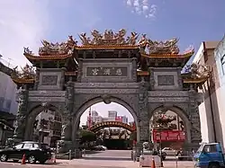 Eingang zum Ciji-Tempel